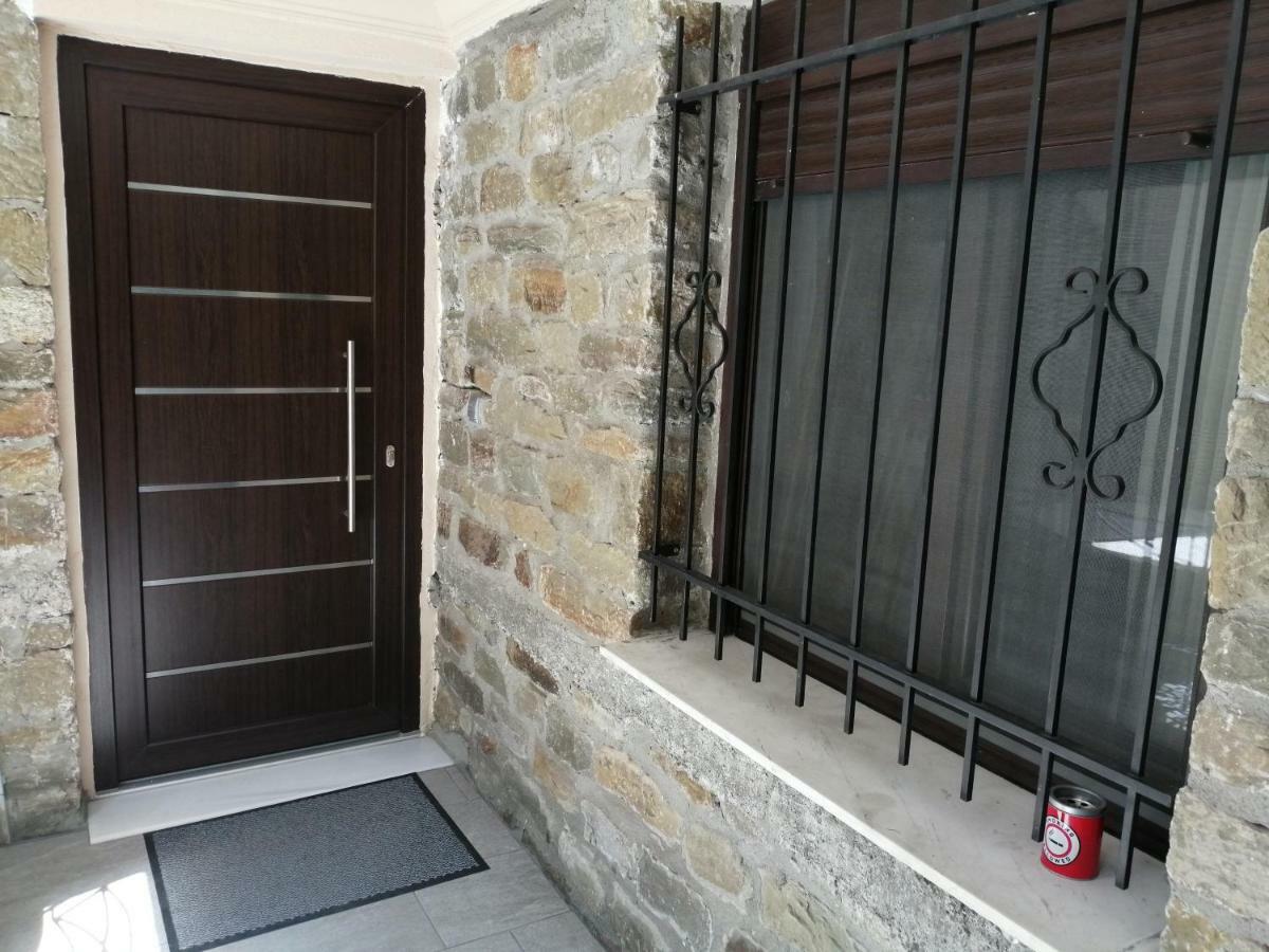 Modern Residence In The Center Of Trikala ภายนอก รูปภาพ